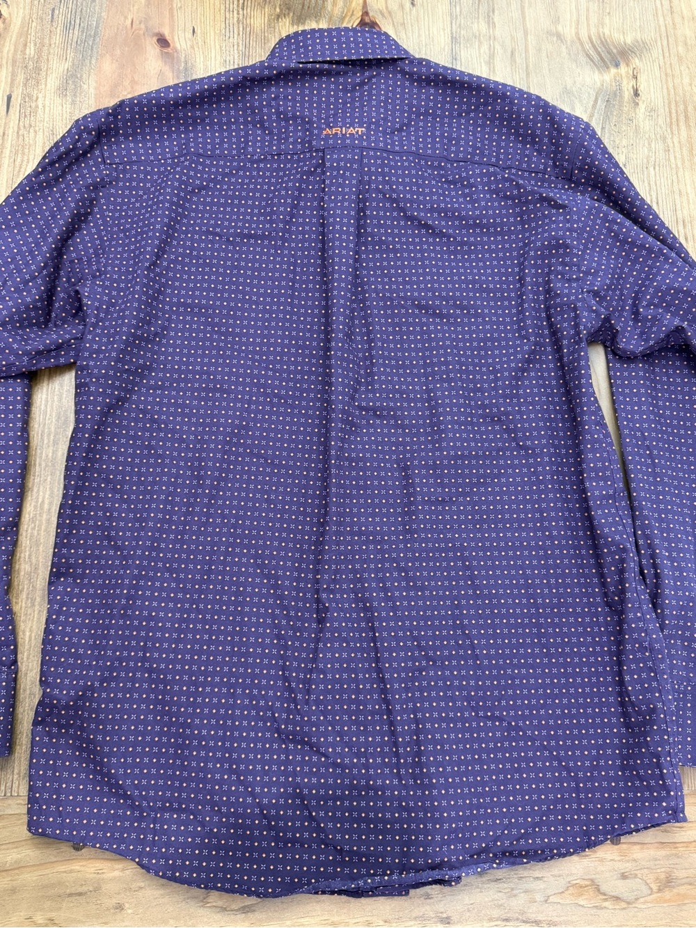 ARIAT MEN'S GEO PRINT WRINKLE FREE WESTERN SHIRT - Picture 7 of 8